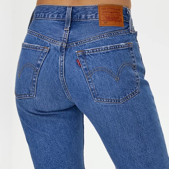 Levi’s 501 Knee Length Short - Picture 9 of 13